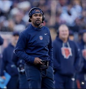 Antwaan Randle El, Chicago Bears assistant head coach, on the sideline during a game